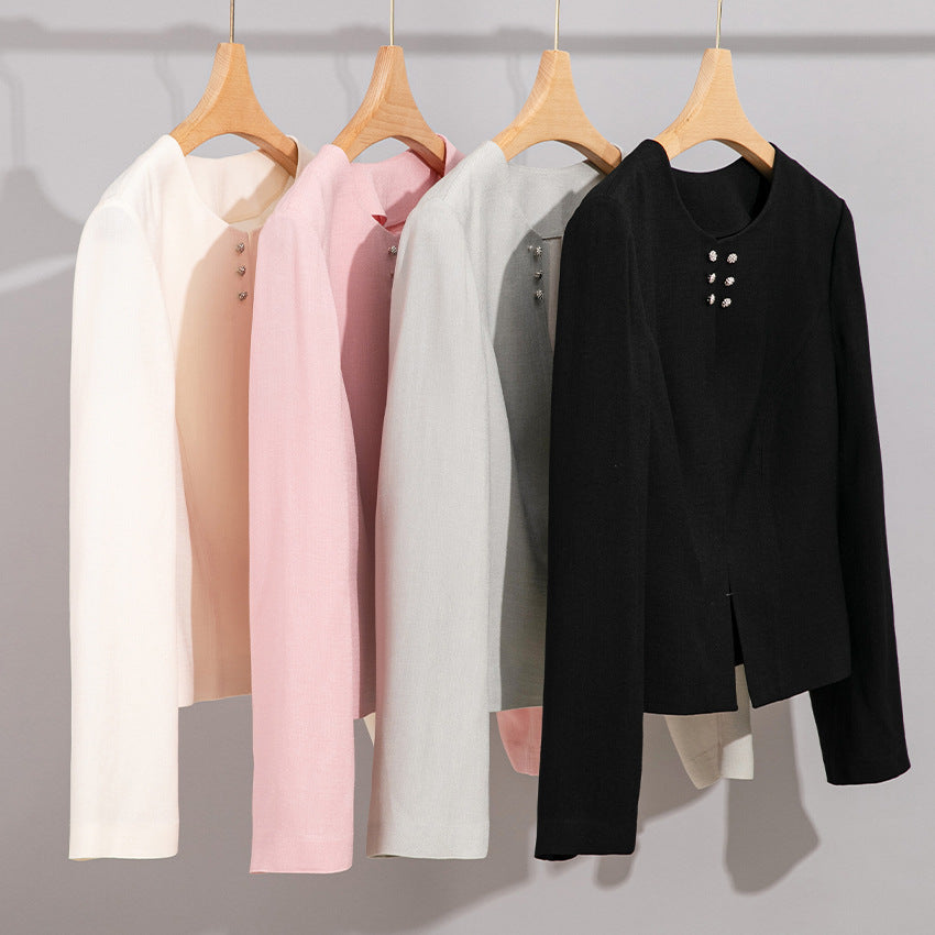 Damen Kurzblazer im minimalistischen Fit mit Perlen-Knopfbesatz und taillierter Schnitt Nord Taschen