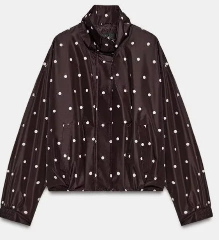 Damen Gepunktete Cropped Blousonjacke mit Stehkragen, elastischem Saum und verdeckter Knopfleiste Nord Taschen