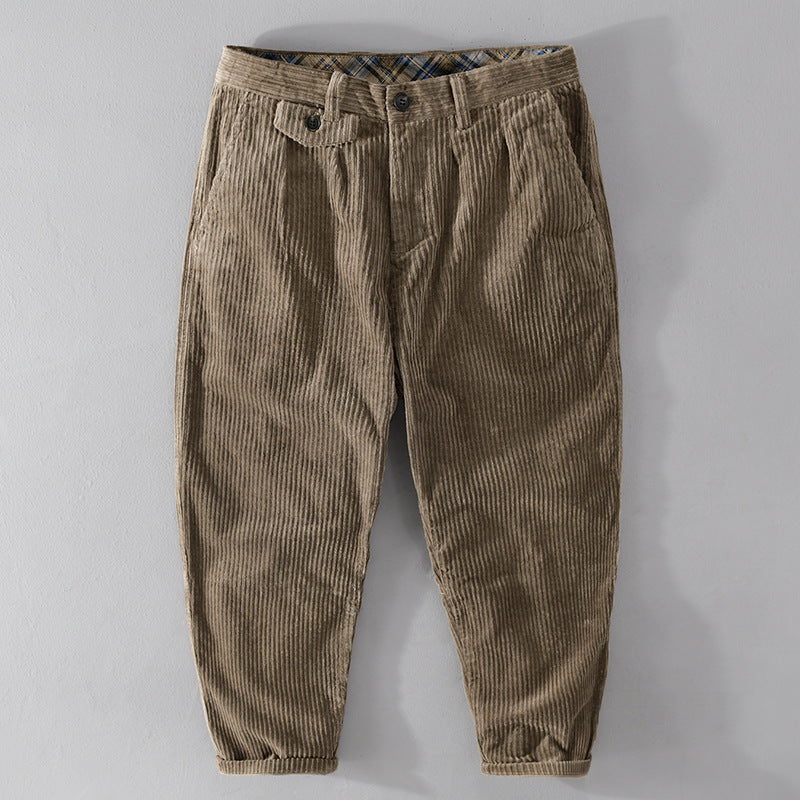 Herren Cordhose mit konischem Schnitt, hohem Bund, Karo-Innenbund und gekrempeltem Saum Nord Taschen
