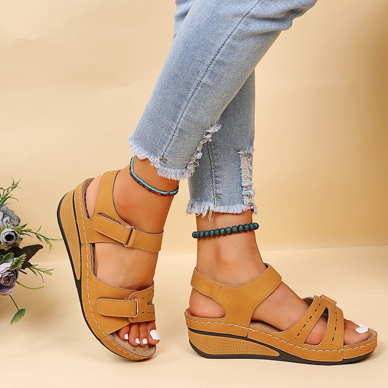 Damen Bequeme Keilsandalen mit verstellbaren Riemen und ergonomischem Fußbett Nord Taschen