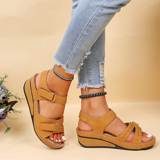 Damen Bequeme Keilsandalen mit verstellbaren Riemen und ergonomischem Fußbett Nord Taschen