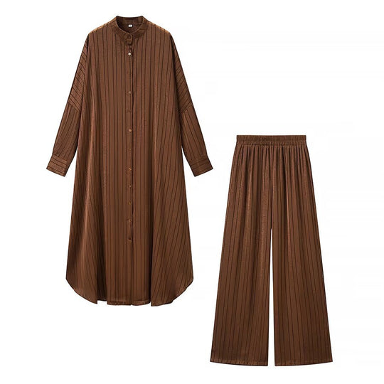 Damen Maxikleid im Plissee-Kaftanstil mit Oversize-Ärmeln und Knopfleiste Nord Taschen