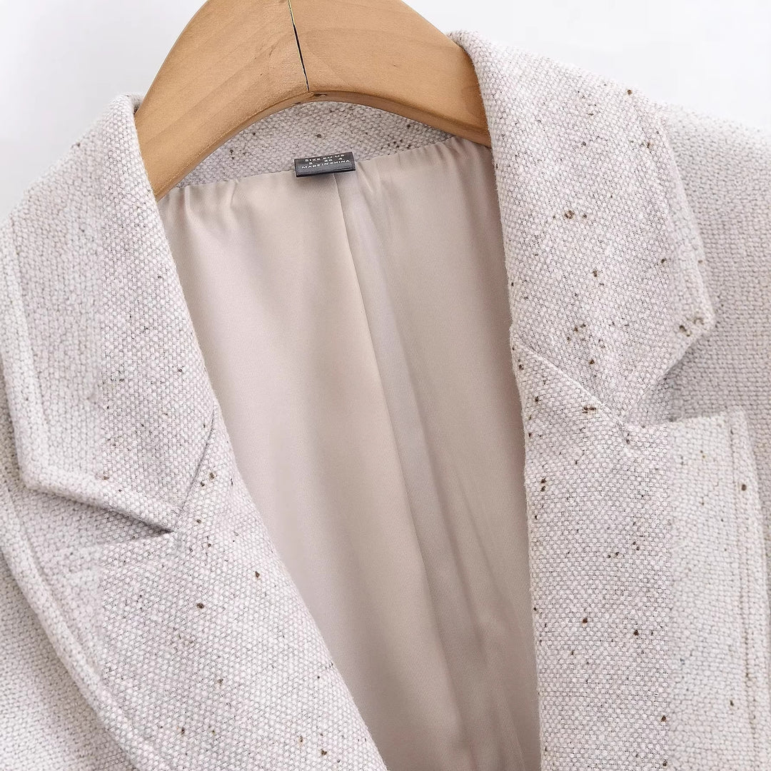 Damen Taillierter Bouclé‑Blazer mit Wiener Nähten und verdeckter Knopfleiste Nord Taschen
