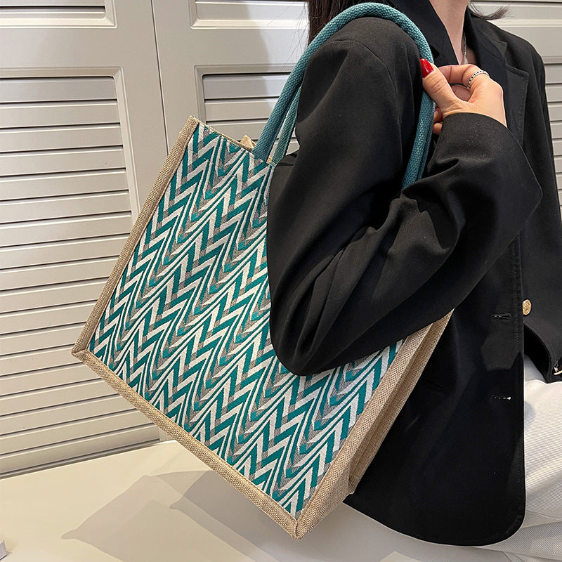Damen Jute-Shoppertasche mit modernem Wellenmuster und stabilen Tragegriffen Nord Taschen