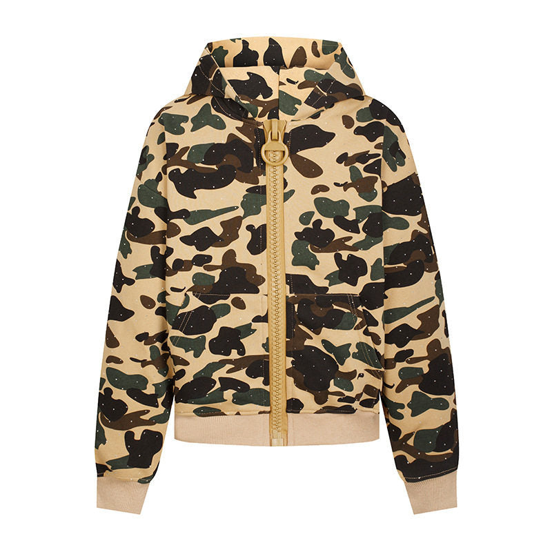 Damen Kapuzenjacke im Camouflage‑Print mit durchgehendem Reißverschluss, Kängurutasche und Rippbündchen Nord Taschen