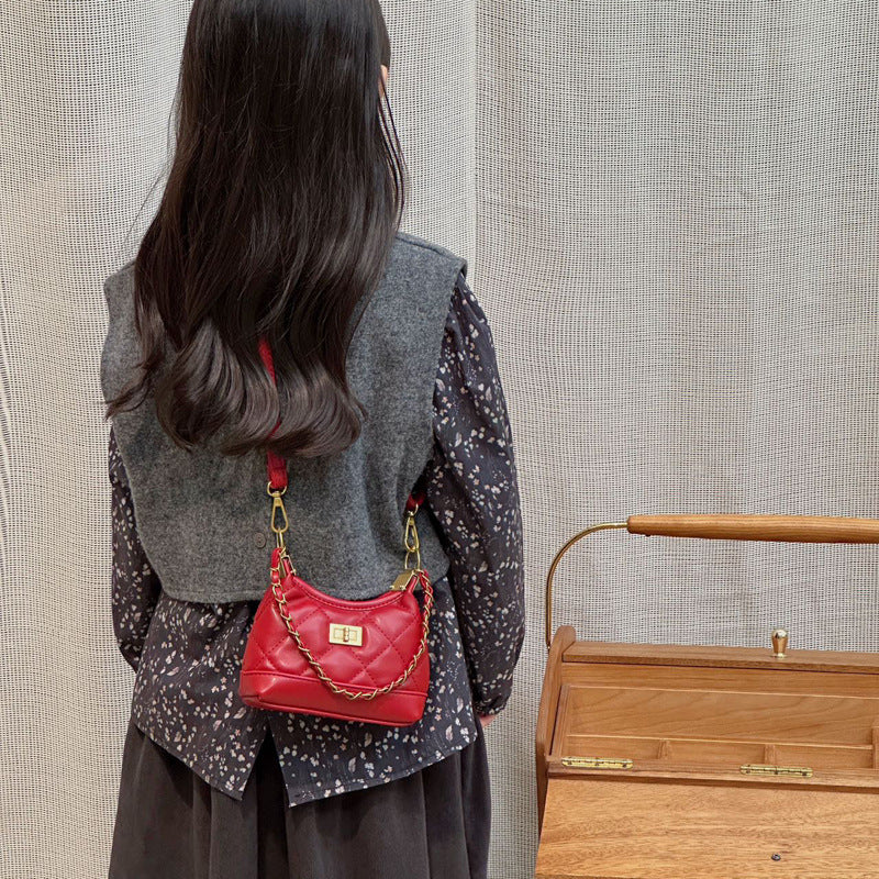 Damen Hobo-Tasche mit elegantem gestepptem Design und luxuriösen Goldakzenten Nord Taschen