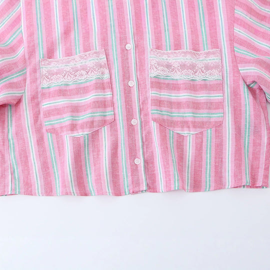 Damen Gekürzte gestreifte Hemdbluse mit Spitzenbesatz und Oversize-Ärmeln Nord Taschen