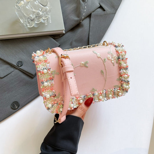 Damen trendige Umhängetasche mit floraler Stickerei Nord Taschen