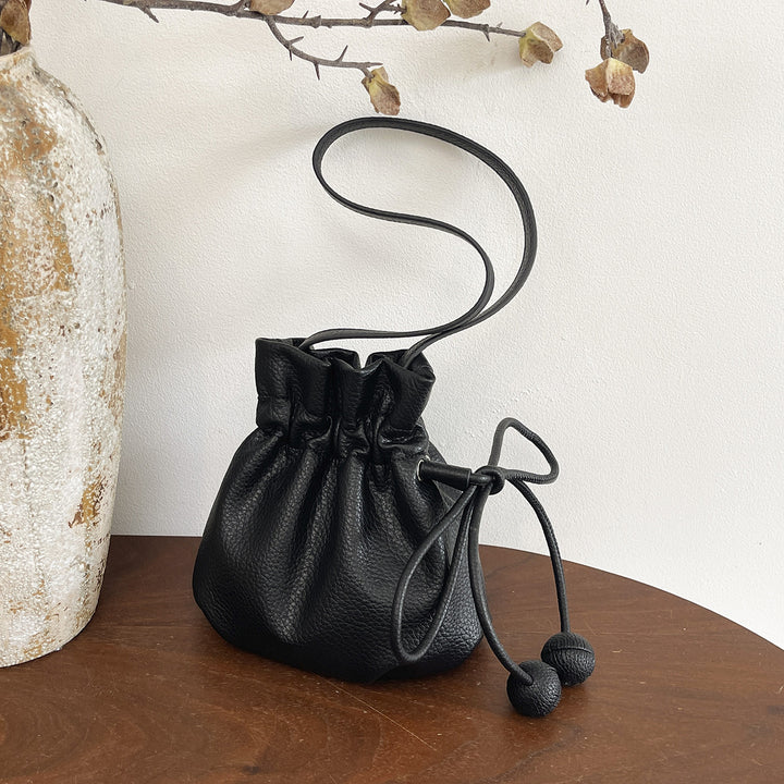 Damen Beuteltasche mit elegantem Kordelzug und hochwertiger Lederstruktur Nord Taschen
