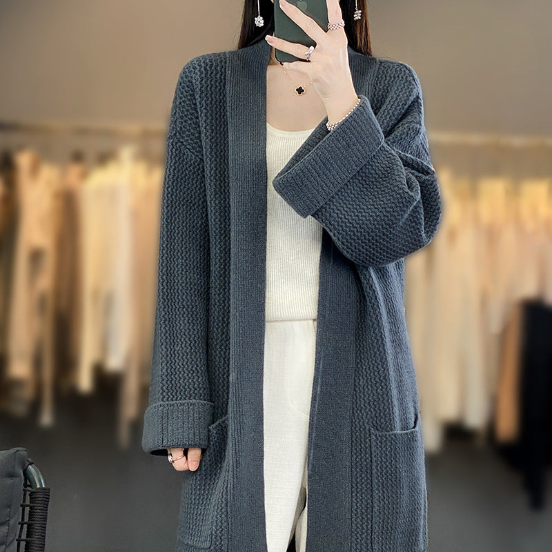 Damen Langer Oversize-Strickcardigan mit Strukturmuster und aufgesetzten Taschen Nord Taschen