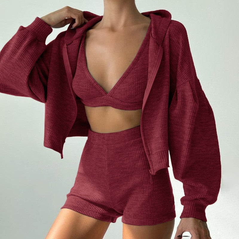 Damen Geripptes Lounge-Set mit Reißverschluss-Hoodie, Stretch-Bralette und High-Waist-Shorts Nord Taschen