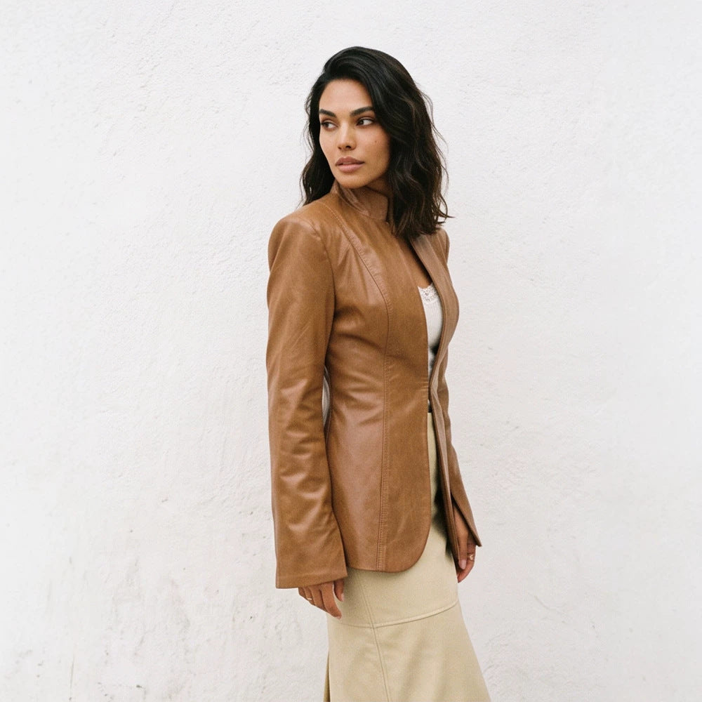 Damen taillierter Veganleder‑Blazer mit sculpted Nähten und Stehkragen Nord Taschen