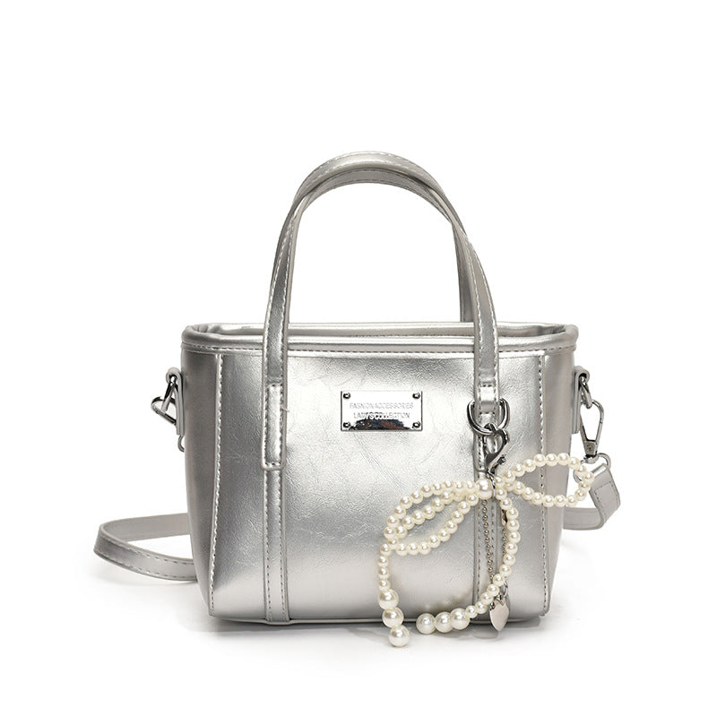 Damen Mini-Handtasche mit perlbesetztem Anhänger Nord Taschen