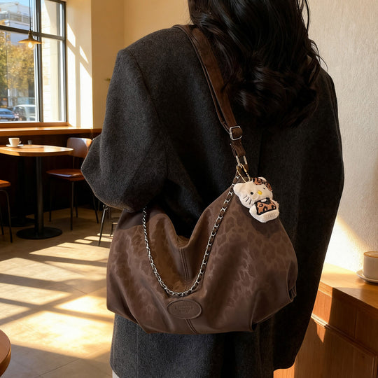Damen eleganter Hobo-Bag aus strukturiertem Kunstleder mit abnehmbarem Anhänger Nord Taschen