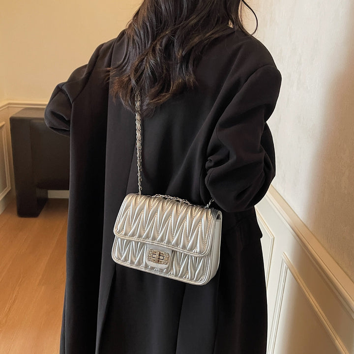 Damen elegante Umhängetasche mit edler Steppung Nord Taschen