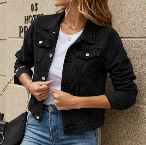 Damen Jeansjacke im modischen Look mit anatomischem Schnitt und praktischen Taschen