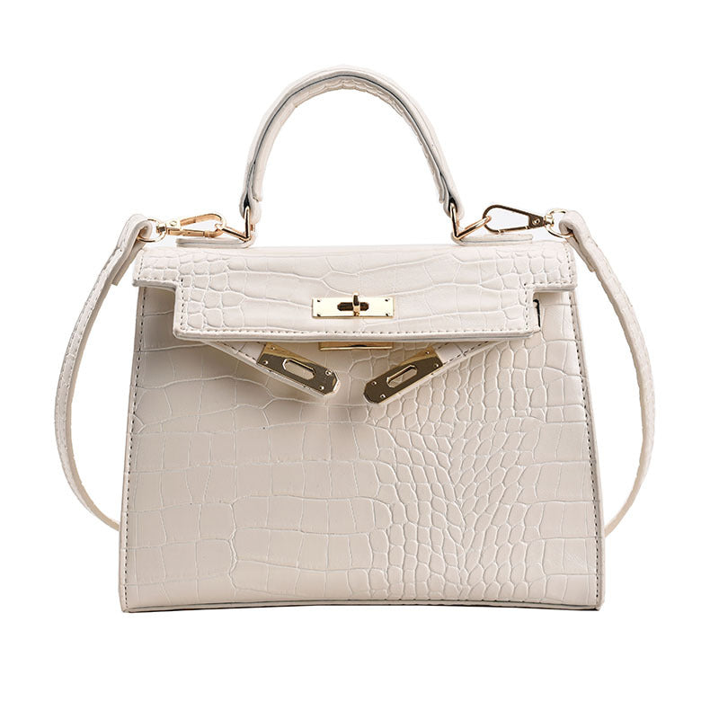 Damen Handtasche im luxuriösen Krokodil-Look mit goldenen Details | Nord Taschen