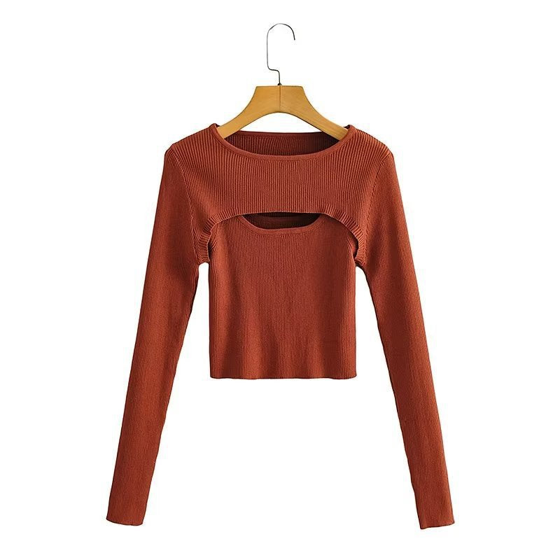 Damen Kurz geschnittenes Rippstrick-Top mit asymmetrischen Cut-Outs und Rundhalsausschnitt Nord Taschen