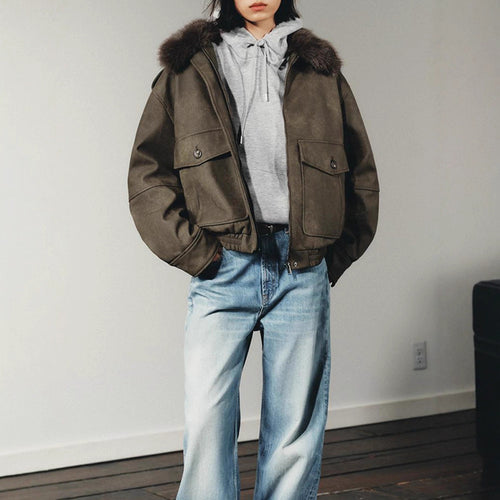 Damen Kurzjacke im Aviator‑Style mit Kunstpelzkapuze und aufgesetzten Pattentaschen Nord Taschen
