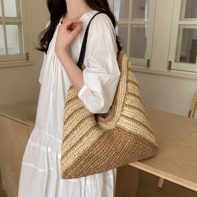 Damen geometrische Strohtasche mit kontrastierenden Streifen Nord Taschen