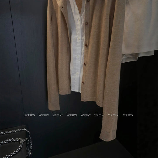 Damen Langer Feiner Strickcardigan mit Stehkragen und Knopfleiste Nord Taschen