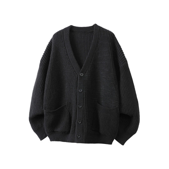 Unisex Oversize Grobstrick-Cardigan mit V-Ausschnitt, Knopfleiste und aufgesetzten Taschen Nord Taschen