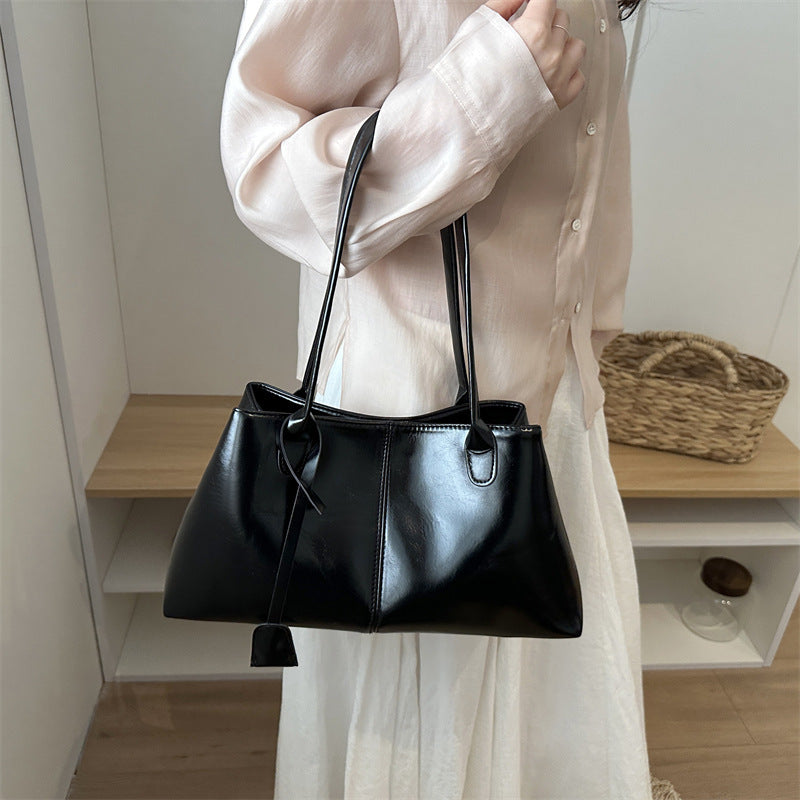 Damen elegante Schultertasche mit strukturiertem Design und modischem Schnallenverschluss Nord Taschen