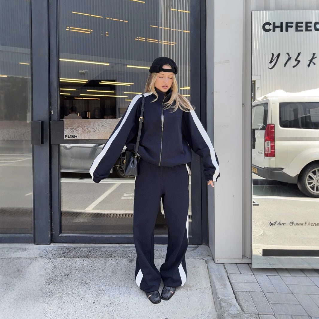 Damen gekürztes Zip-Hoodie mit elastischem Saum und hochgeschnittener High-Waist-Lounge-Jogginghose aus softem French-Terry Nord Taschen