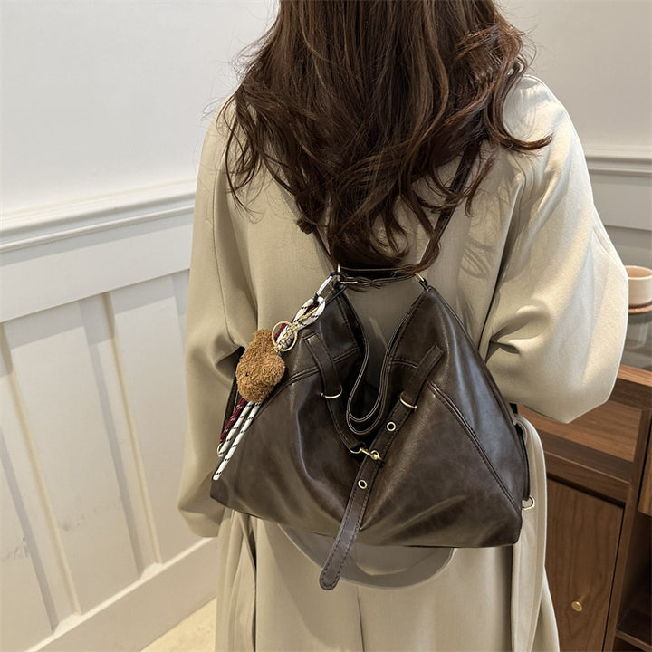 Damen große Hobo-Tasche mit praktischen Innentaschen und stilvollem Schlüsselanhänger Nord Taschen