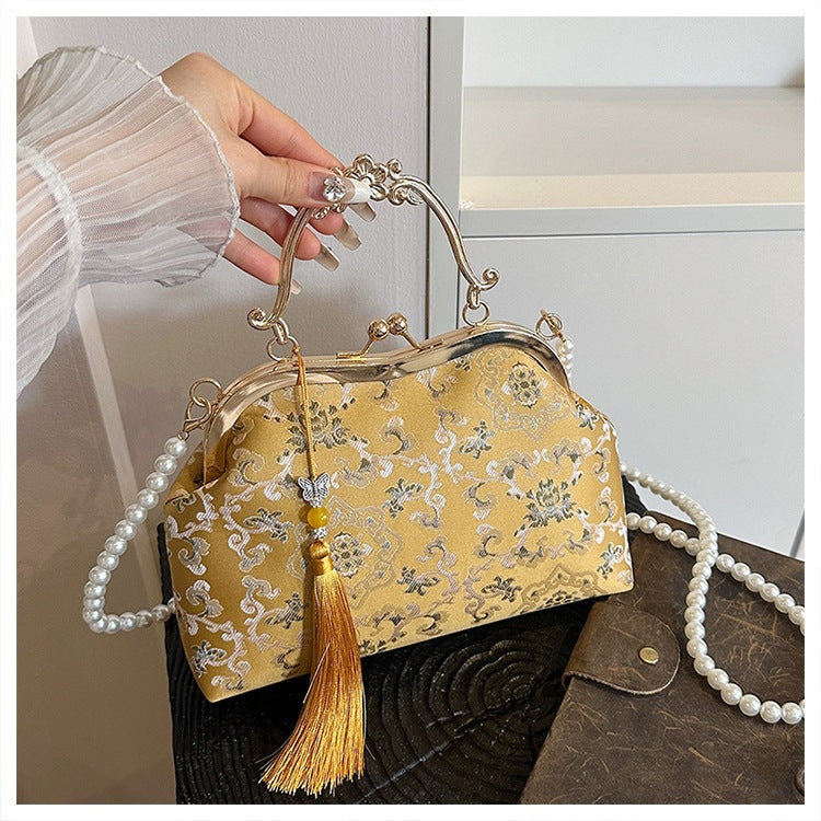Damen elegante Handtasche mit kunstvollem Verschluss Nord Taschen