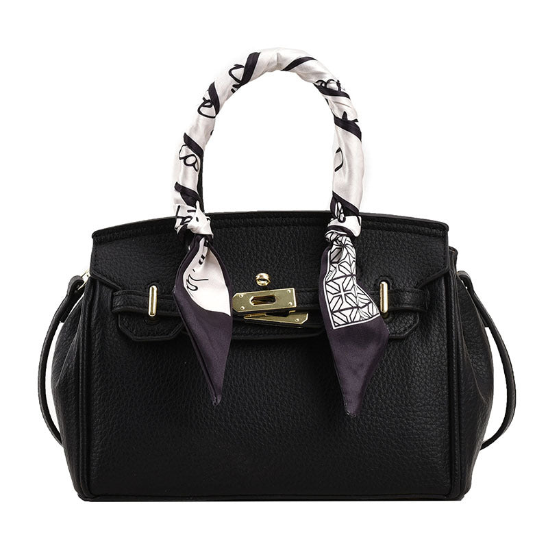 Damen Handtasche mit innovativem Haltegriff und modischen Details | Nord Taschen