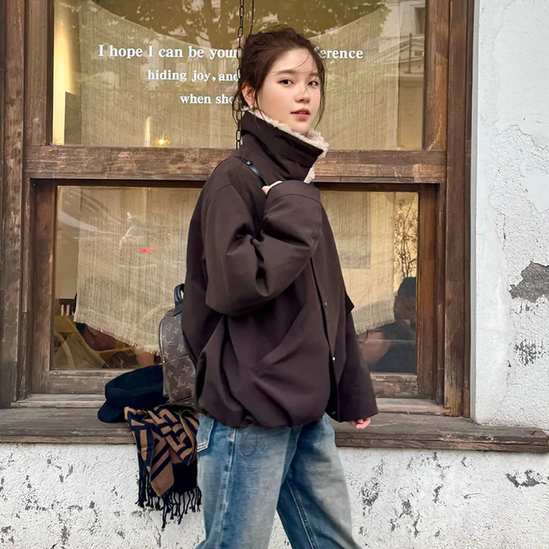 Damen Kurze Oversize-Boxy-Jacke mit Teddykragen und Druckknopfverschluss Nord Taschen