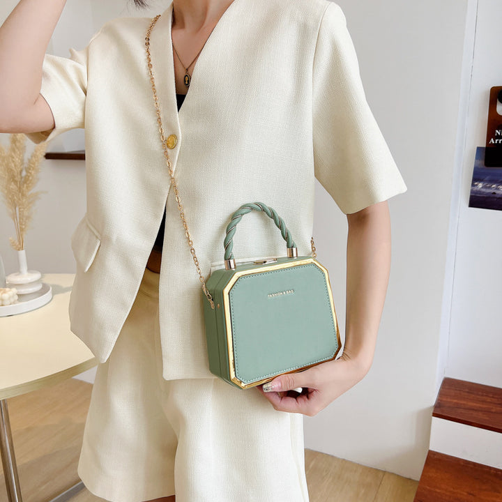 Damen elegante Box-Handtasche mit Kettenriemen Nord Taschen