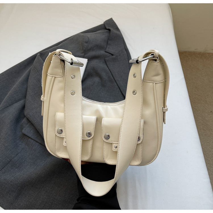 Damen Handtasche mit praktischen Fronttaschen Nord Taschen