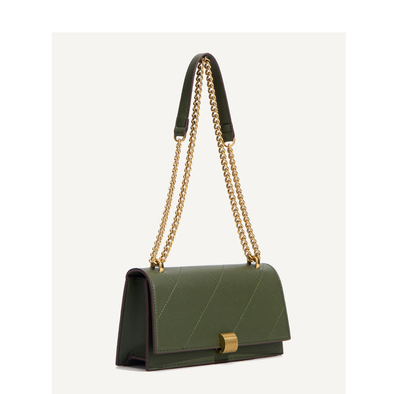 Damen Umhängetasche mit luxuriöser Steppung und goldfarbener Kette Nord Taschen