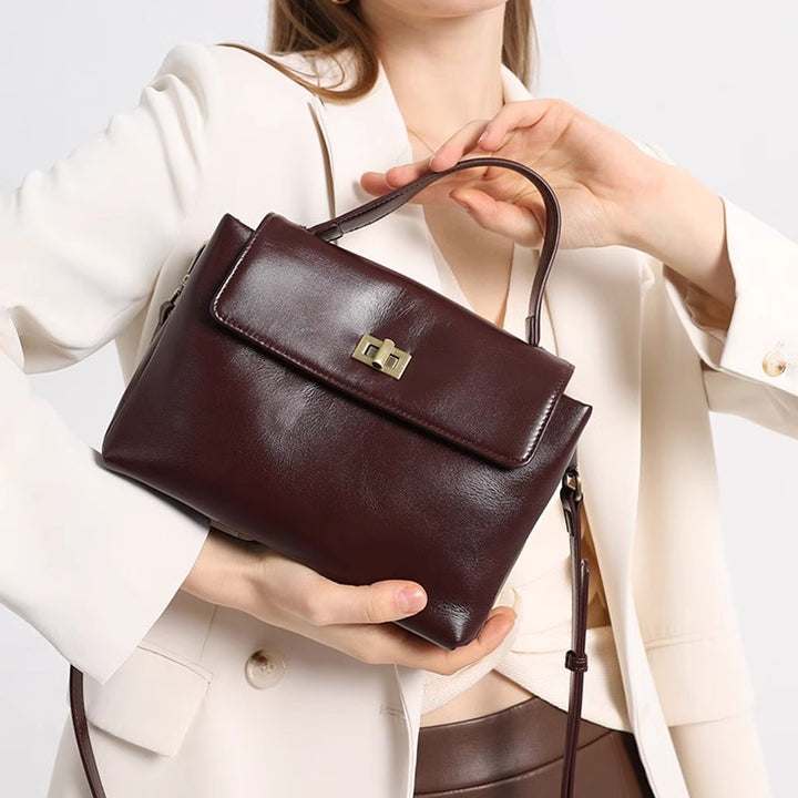 Damen elegante Handtasche mit strukturierten Details Nord Taschen