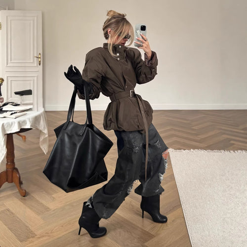 Damen Kurz geschnittener taillierter Trenchcoat mit Stehkragen und Bindegürtel Nord Taschen