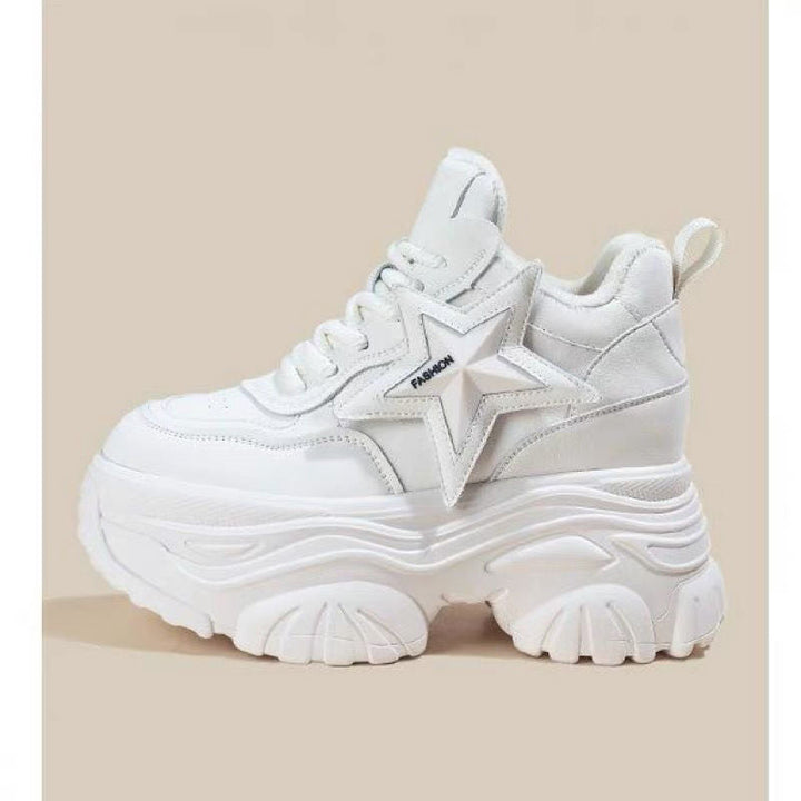 Damen Sportliche Plateau-Sneaker mit markantem Sternapplikation