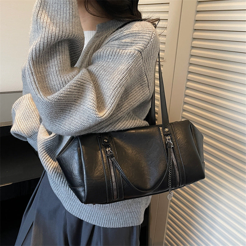 Damen Handtasche aus hochwertigem Kunstleder mit verstellbaren Trageriemen Nord Taschen