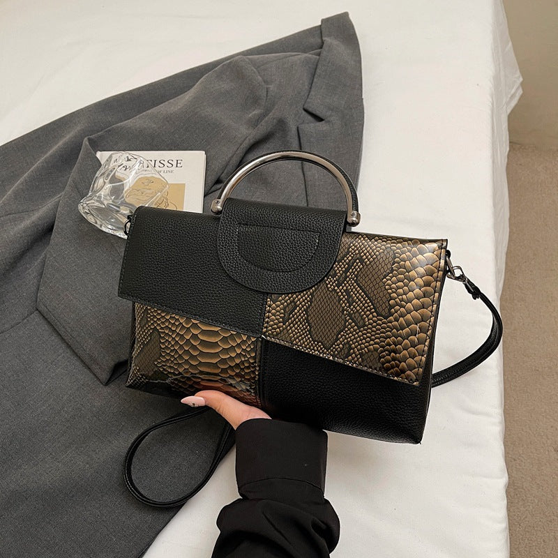 Damen elegante Umhängetasche im modernen Schlangenleder-Look Nord Taschen