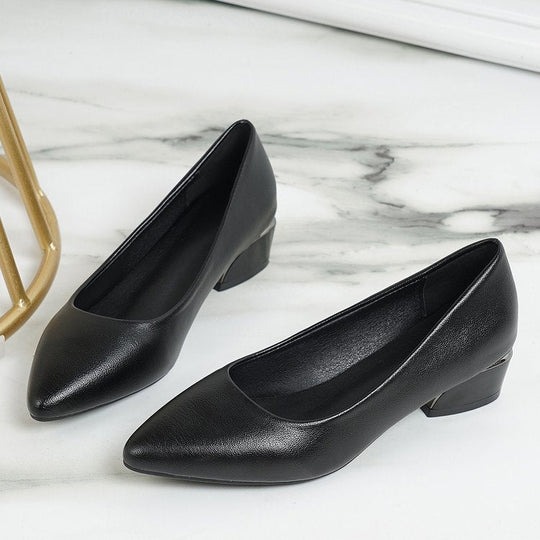 Damen Spitze Pumps mit niedrigem Blockabsatz und eleganter Form