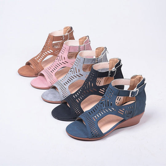 Damen Keil-Sandalen mit modischem Lochdesign und verstellbarem Riemen