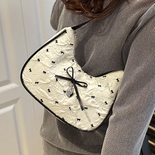 Damen Hobo-Tasche mit verspieltem Design und modernen Details Nord Taschen