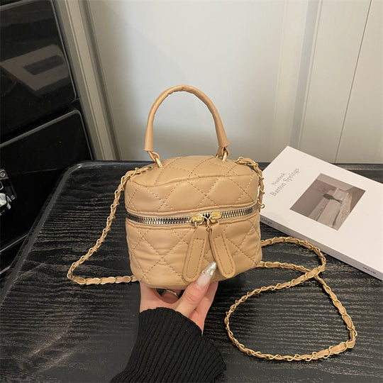 Damen Schultertasche im eleganten, gesteppte Design Nord Taschen