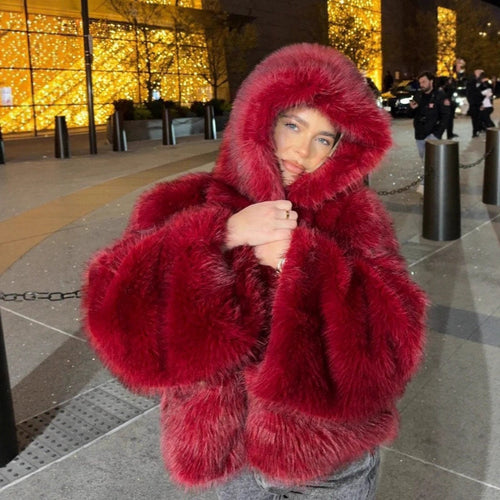 Damen Kapuzenkunstpelzjacke mit voluminöser Shaggy‑Silhouette Nord Taschen