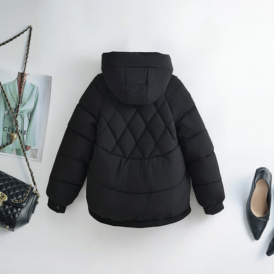 Damen nan kurze wattierte Kapuzenjacke mit Rautenstepp, schrägen Pattentaschen und geripptem Saum Nord Taschen