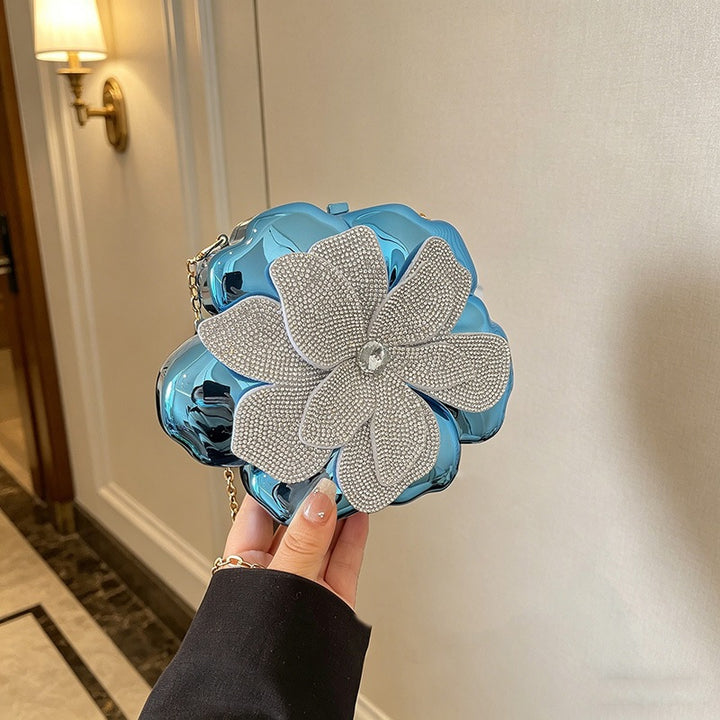 Damen Clutch mit floralem Design und glamourösem Glitzereffekt Nord Taschen