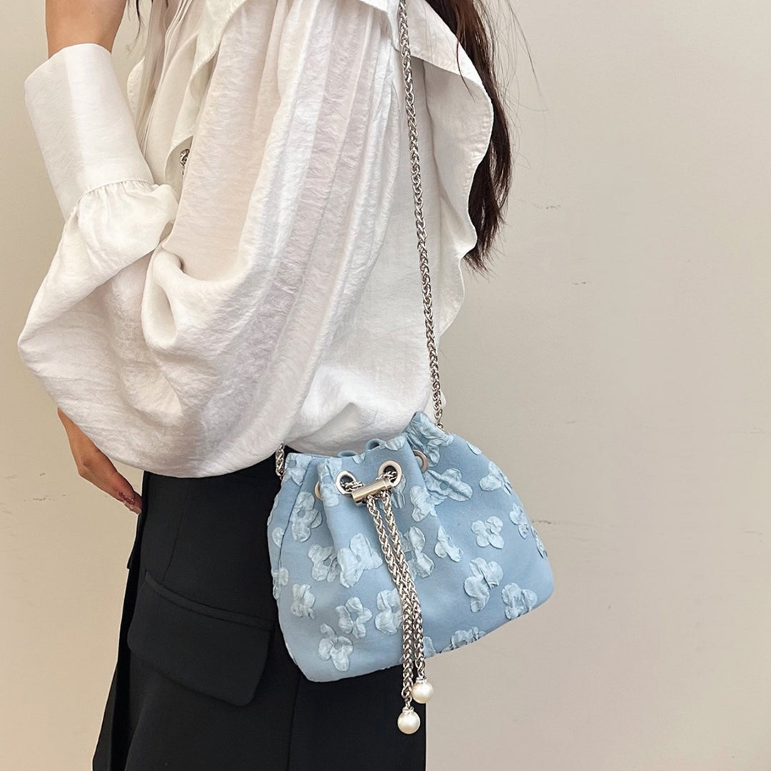 Damen Beuteltasche mit floralem Reliefdesign Nord Taschen