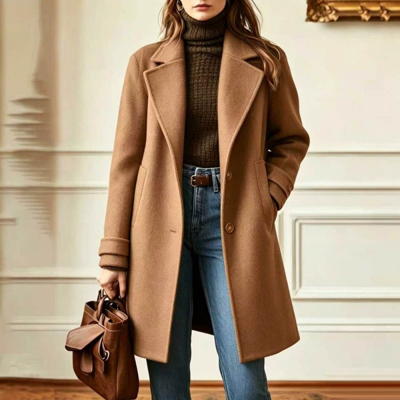 Damen Eleganter Wollmantel mit tailliertem Schnitt und Reverskragen Nord Taschen