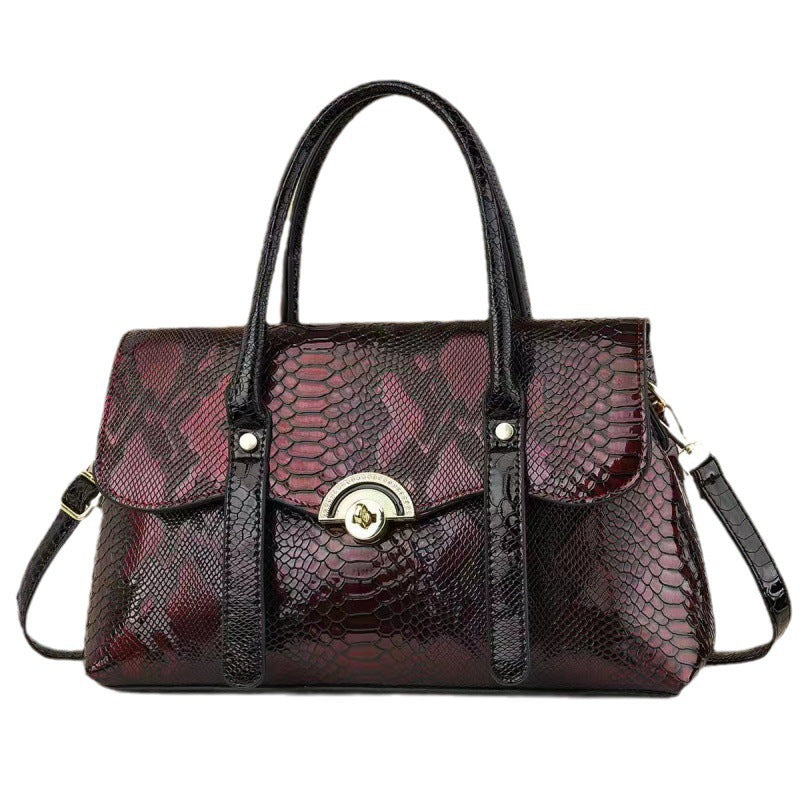 Damen edle Handtasche mit Schlangenlederoptik und klappbarem Überschlag Nord Taschen